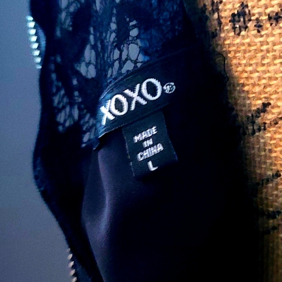 Short/mini Dress sz LG material stretches Black netting Gold zipper in Back - Picture 11 of 12